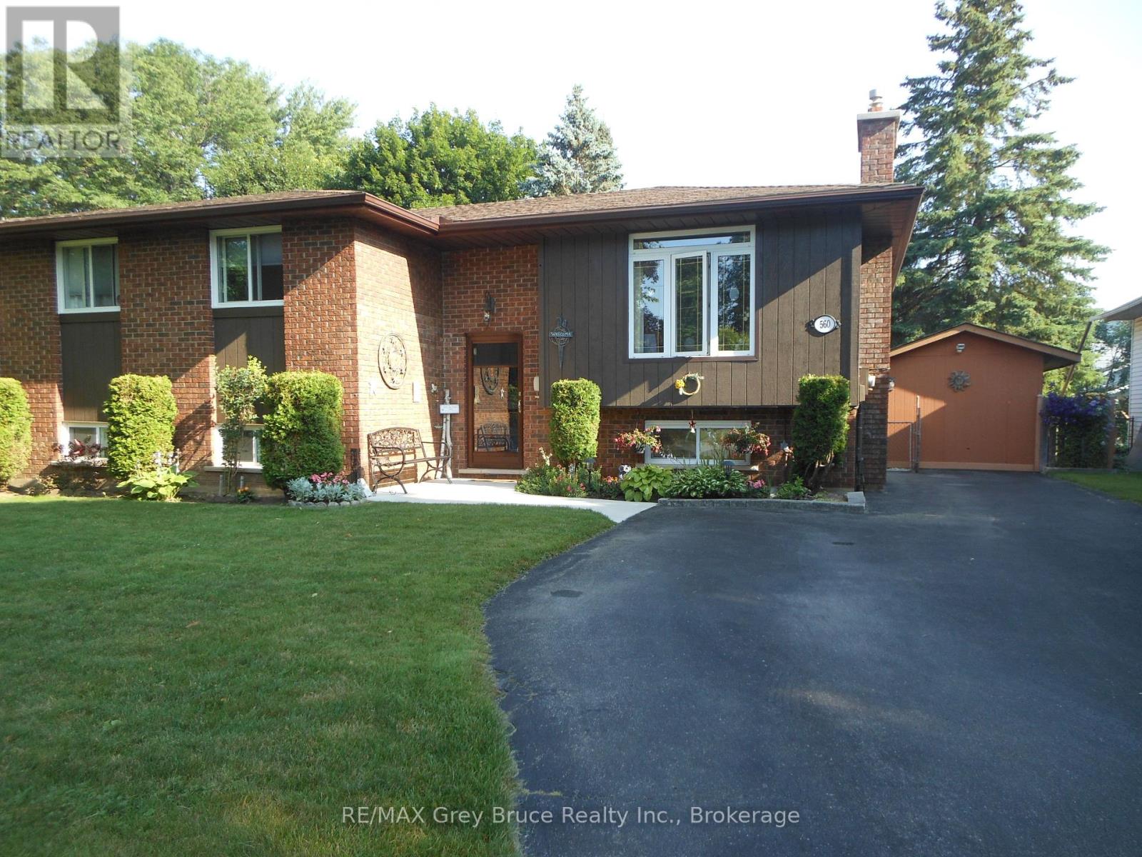 560 2nd St A Street W, Owen Sound, Ontario  N4K 6H4 - Photo 1 - X11959795