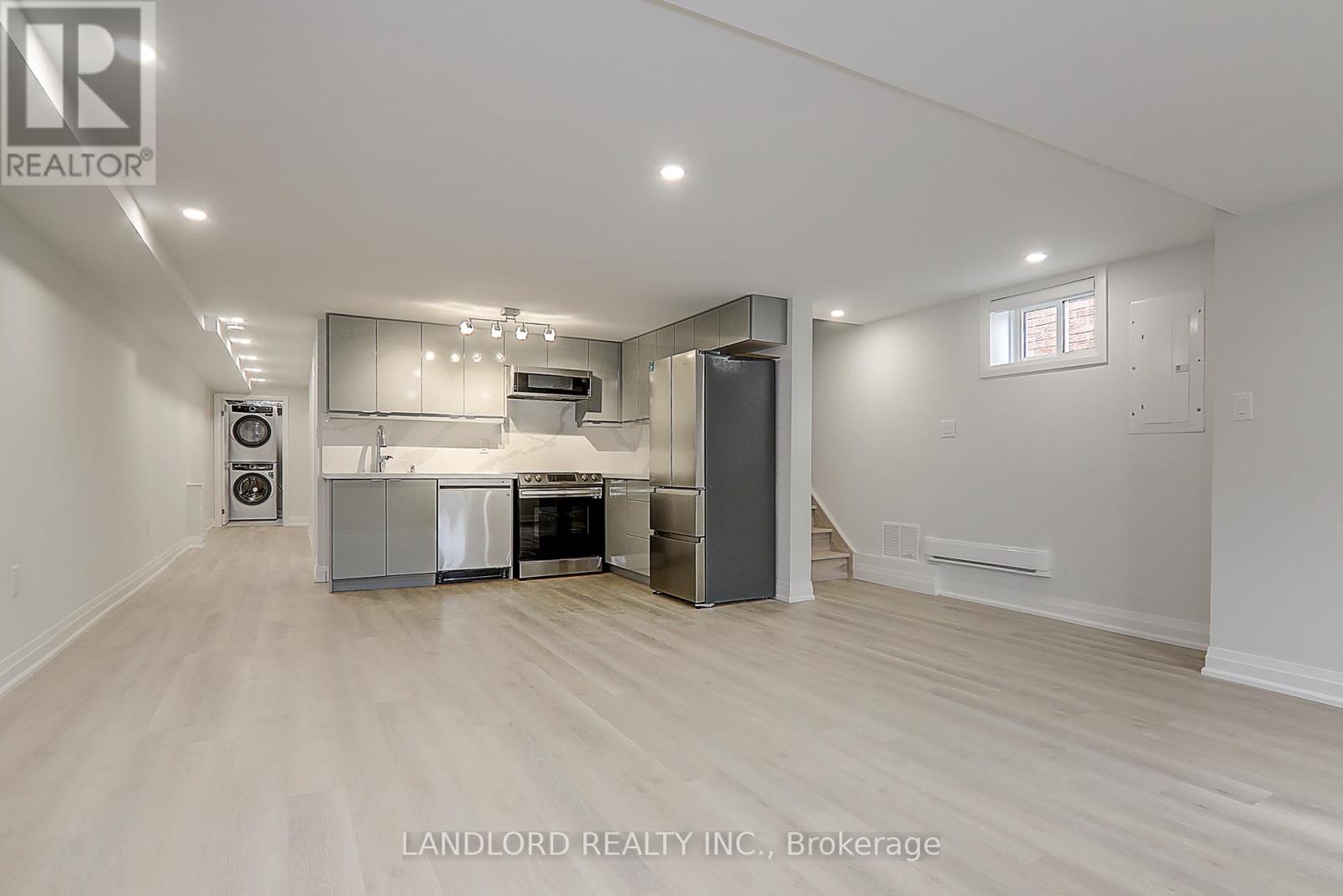 Lower Unit - 115 Livingstone Avenue, Toronto, Ontario  M6E 2L7 - Photo 11 - W11959765