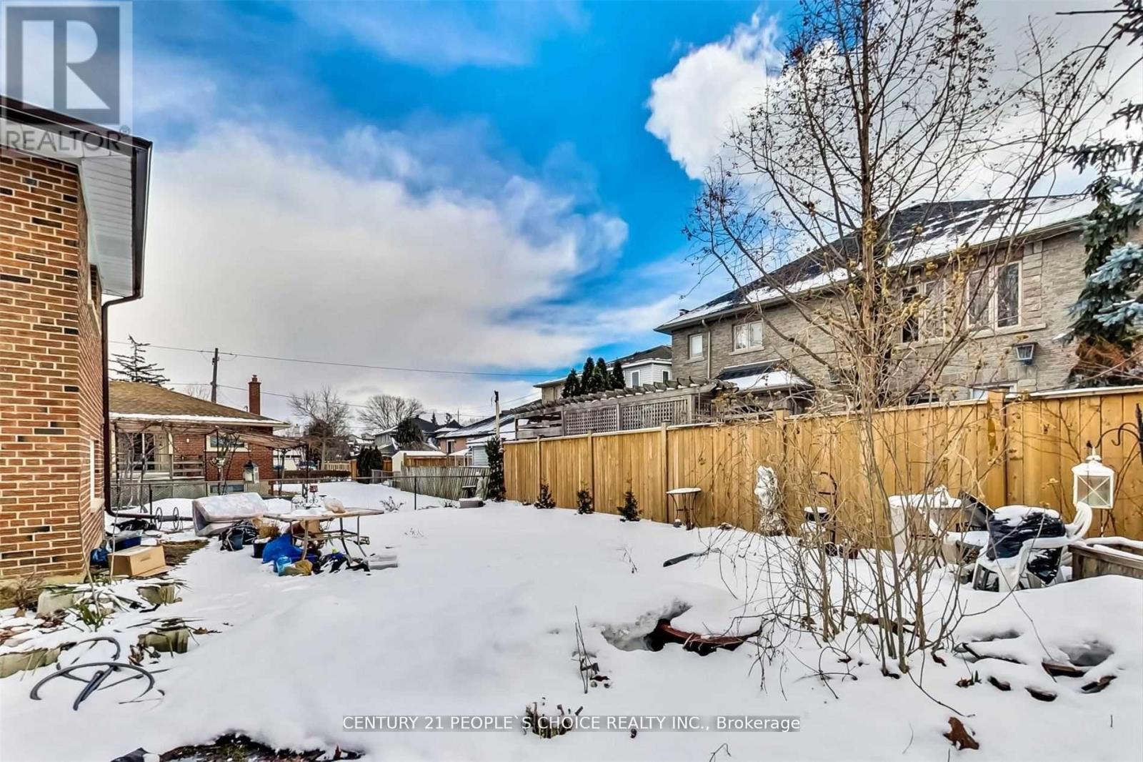 7 Riverside Drive, Toronto (Humber Summit), Ontario  M9L 1J1 - Photo 6 - W11959781