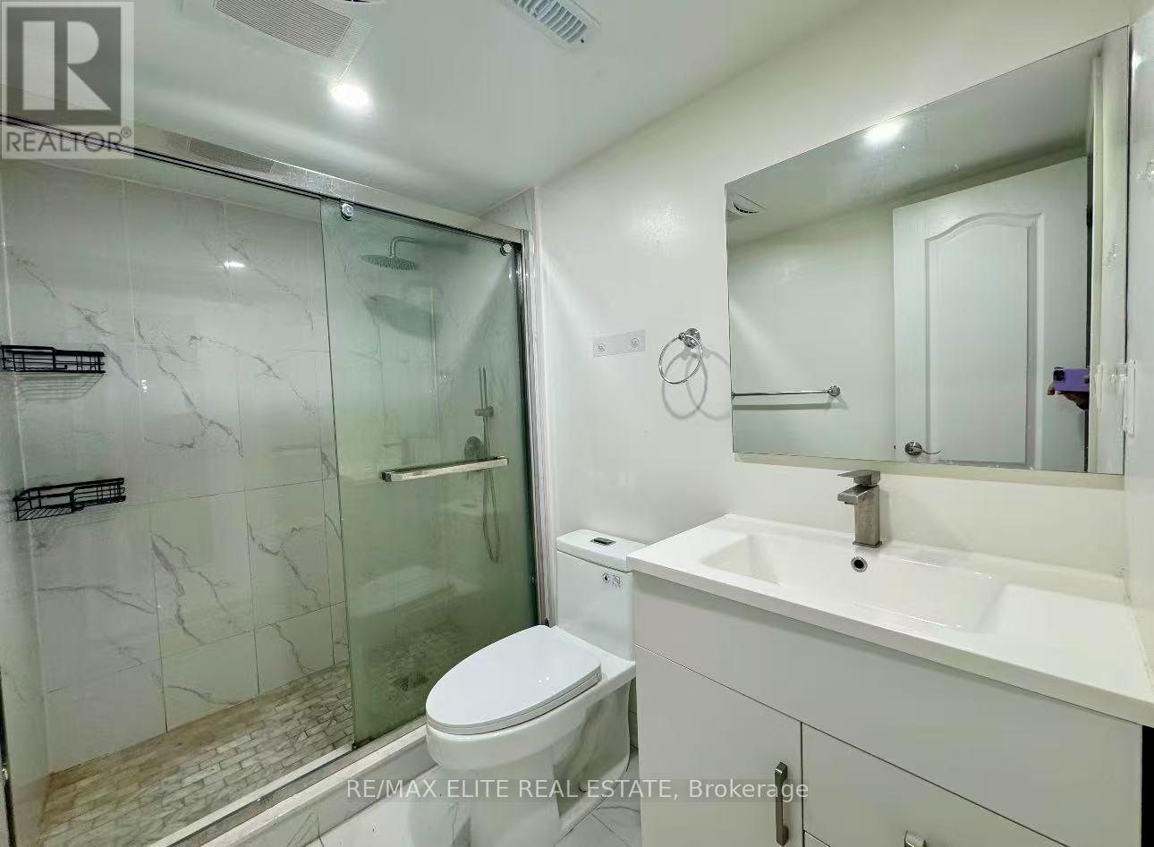 9 Island Lake Drive, Whitchurch-Stouffville, Ontario  L4A 7X4 - Photo 7 - N11959827