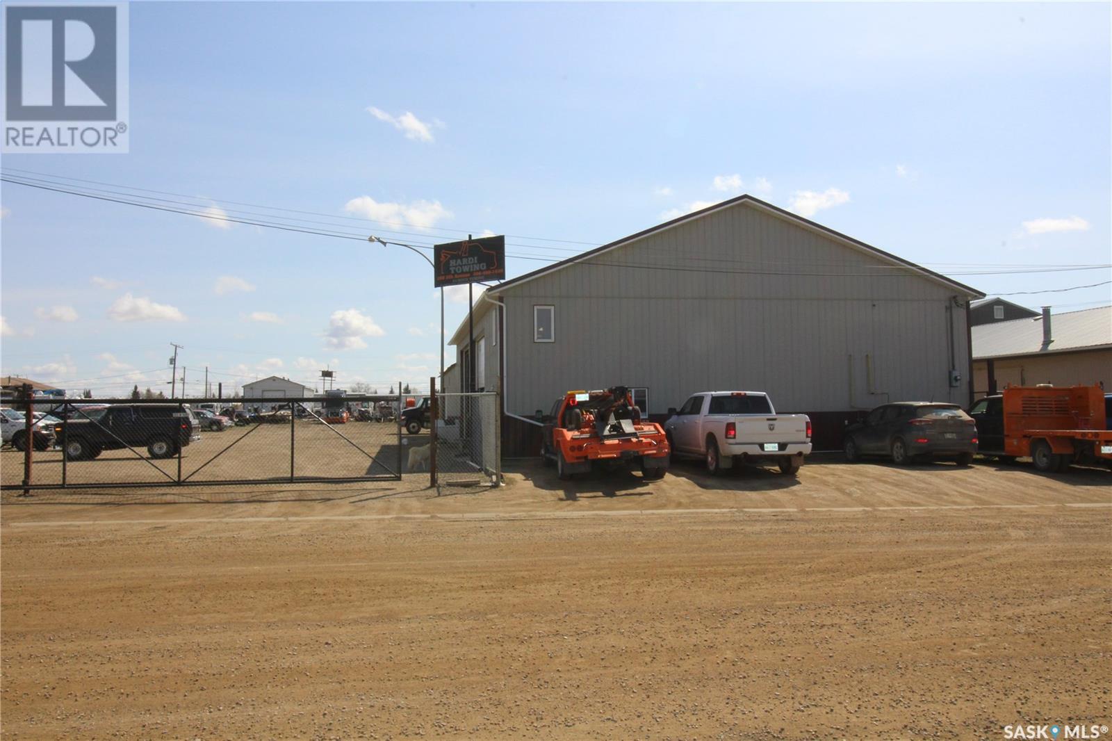 102 5th Avenue W, Battleford, Saskatchewan  S0M 0E0 - Photo 2 - SK994291