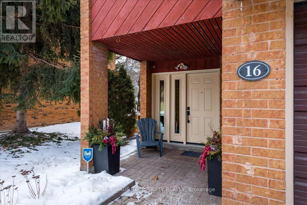 16 Bards Walk Way, Toronto, Ontario  M2J 4T9 - Photo 4 - C11959794