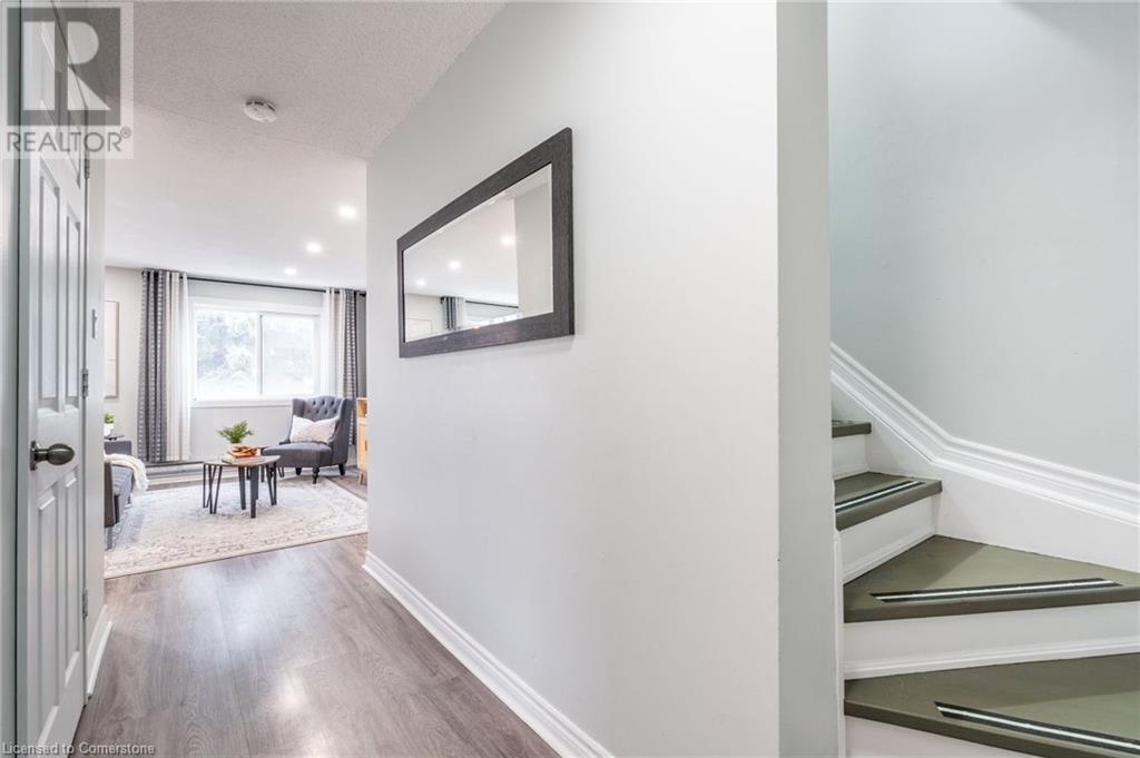 1050 Falgarwood Drive Unit# 125, Oakville, Ontario  L6H 2P3 - Photo 2 - 40696736
