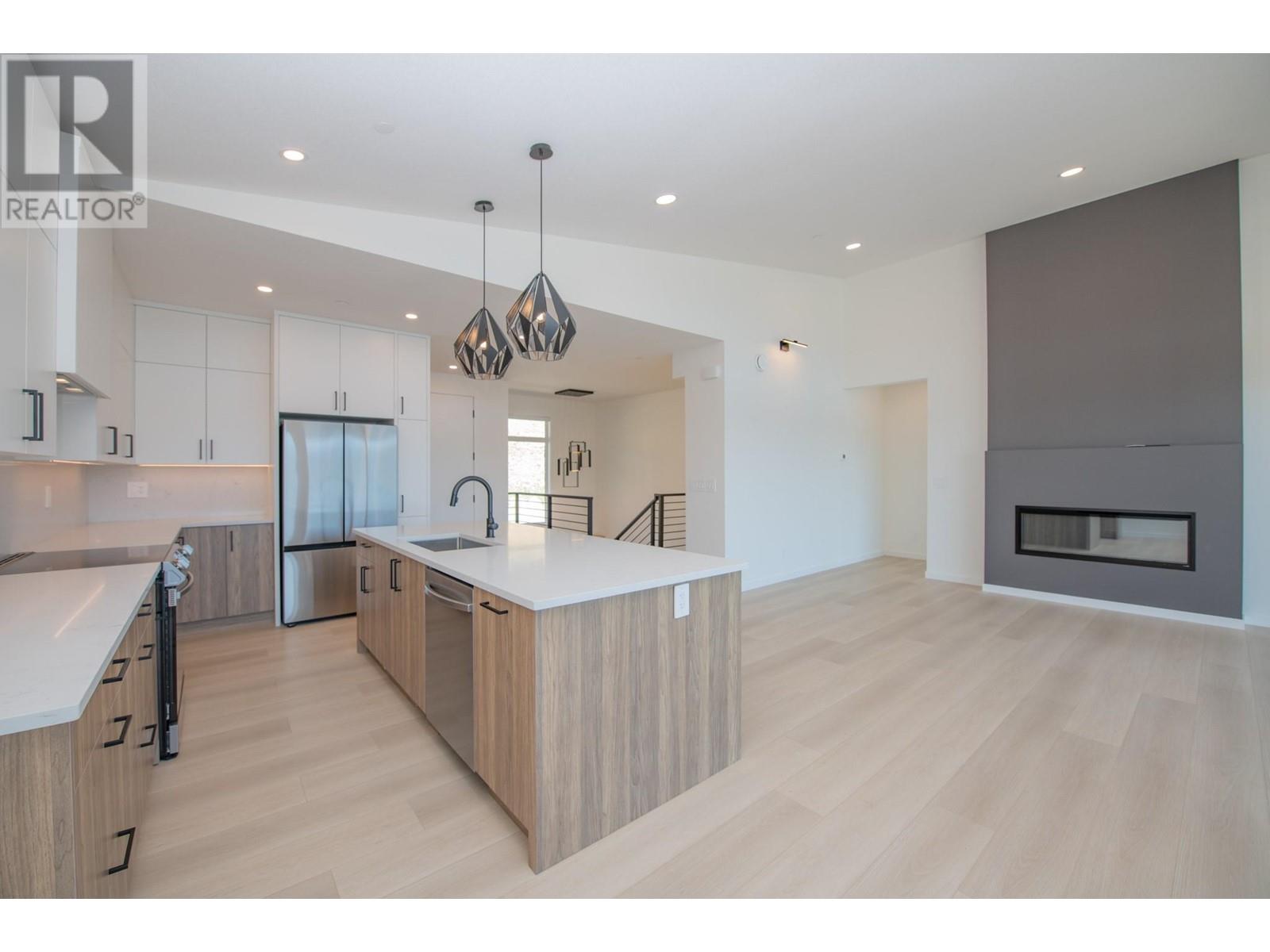 8820 Oxford Road, Vernon, British Columbia  V1H 2K8 - Photo 10 - 10334622