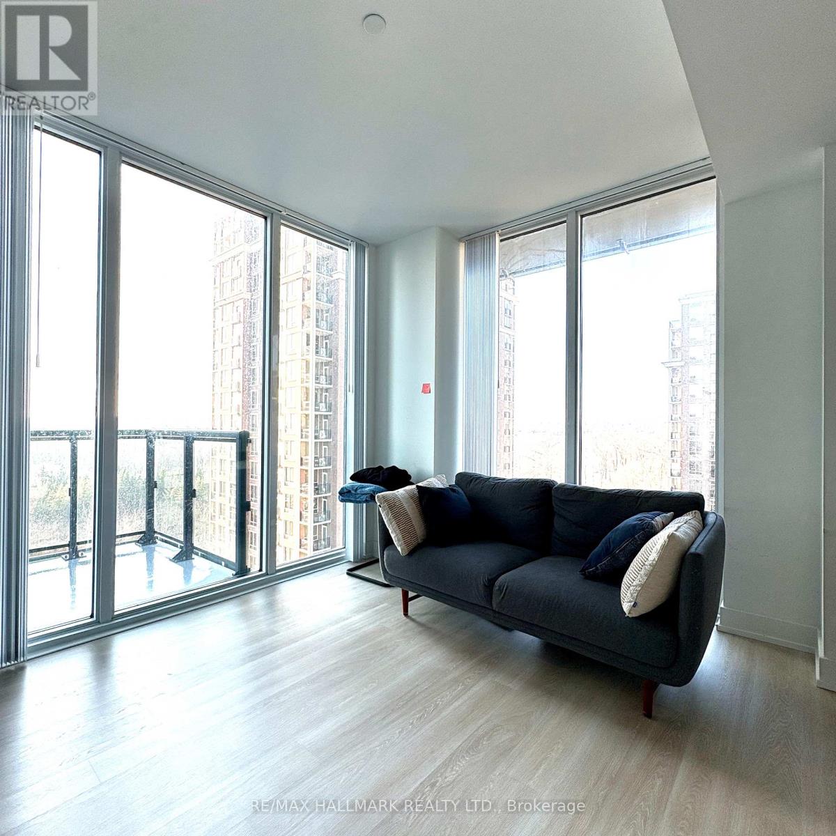 Property at 1037 - 20 INN ON THE PARK DRIVE image