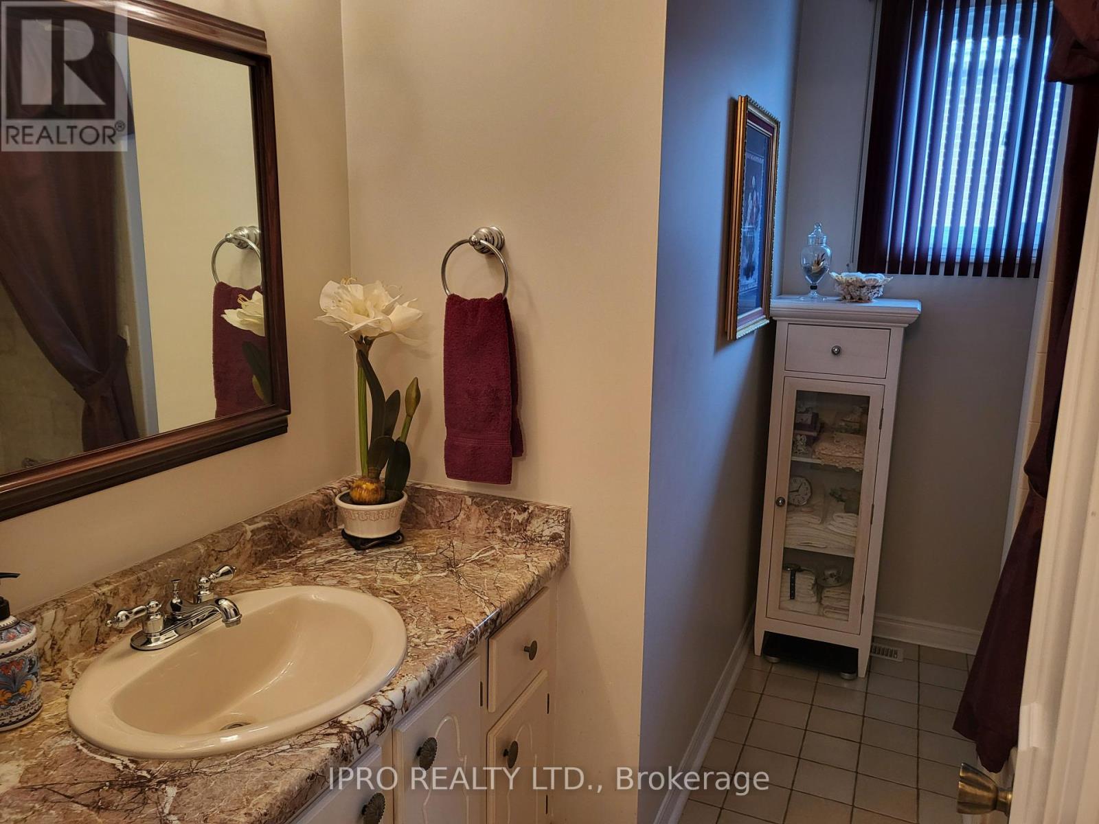 4239 Rockwood Road, Mississauga, Ontario  L4W 1L9 - Photo 10 - W11959919