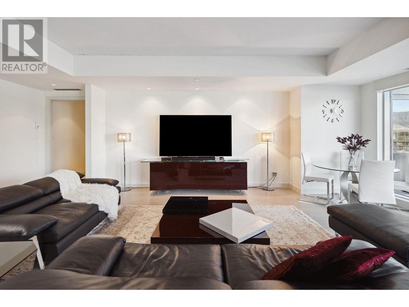 Listing Picture 16 of 28 : 1401 1139 W CORDOVA STREET, Vancouver / 溫哥華 - 魯藝地產 Yvonne Lu Group - MLS Medallion Club Member