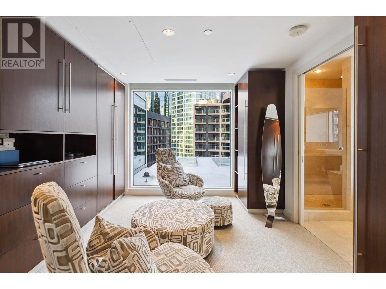 Listing Picture 19 of 28 : 1401 1139 W CORDOVA STREET, Vancouver / 溫哥華 - 魯藝地產 Yvonne Lu Group - MLS Medallion Club Member