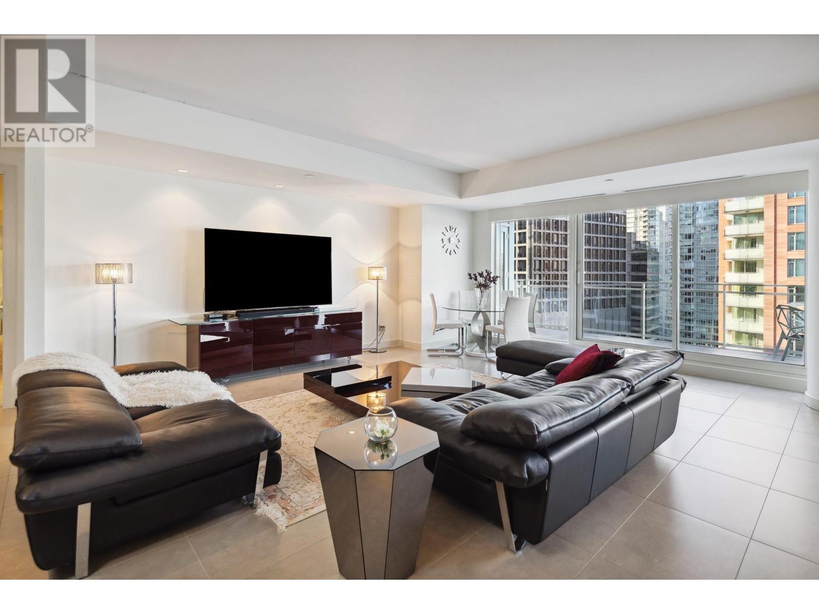 Listing Picture 14 of 28 : 1401 1139 W CORDOVA STREET, Vancouver / 溫哥華 - 魯藝地產 Yvonne Lu Group - MLS Medallion Club Member