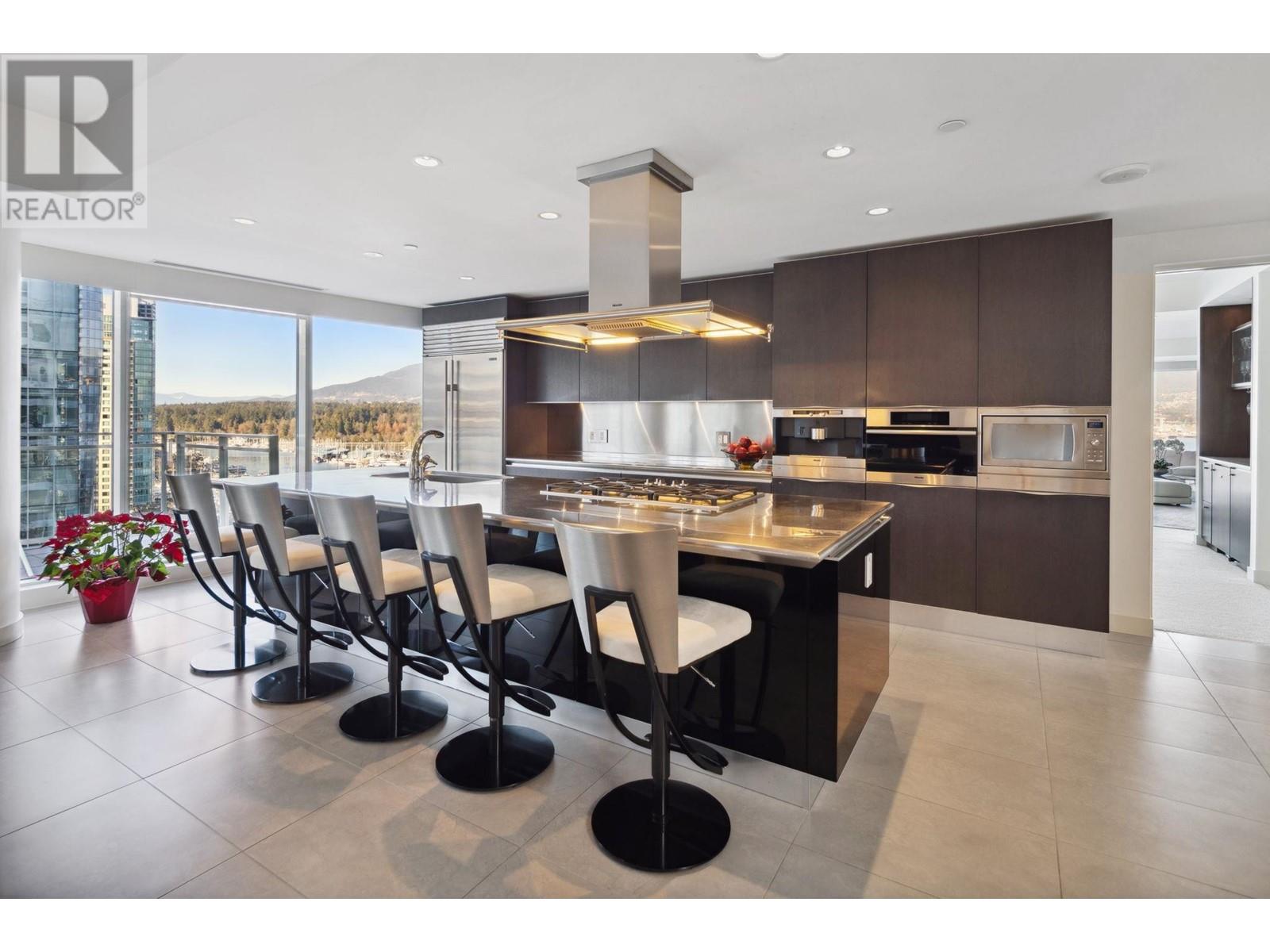 Listing Picture 15 of 28 : 1401 1139 W CORDOVA STREET, Vancouver / 溫哥華 - 魯藝地產 Yvonne Lu Group - MLS Medallion Club Member