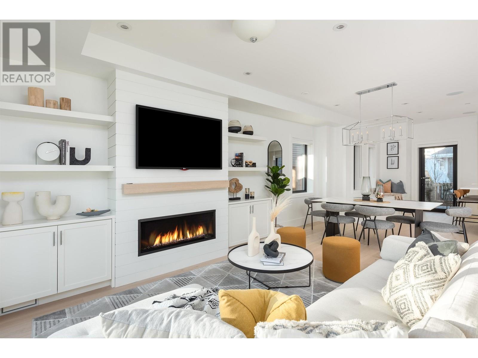 Listing Picture 2 of 24 : 1073 E 22ND AVENUE, Vancouver / 溫哥華 - 魯藝地產 Yvonne Lu Group - MLS Medallion Club Member