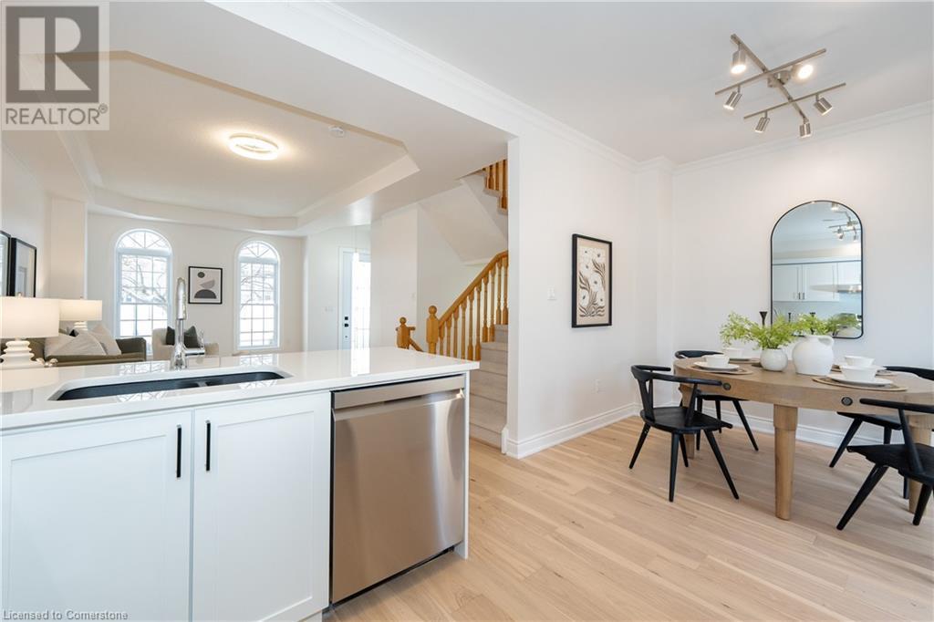 244 Glenashton Drive, Oakville, Ontario  L6H 6H5 - Photo 11 - 40696143