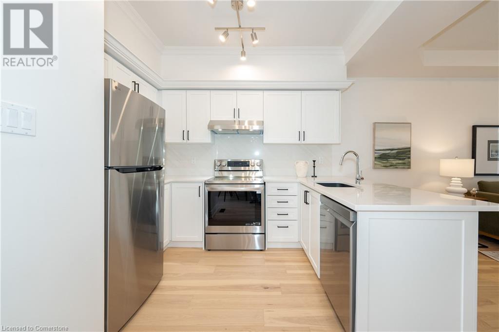 244 Glenashton Drive, Oakville, Ontario  L6H 6H5 - Photo 9 - 40696143