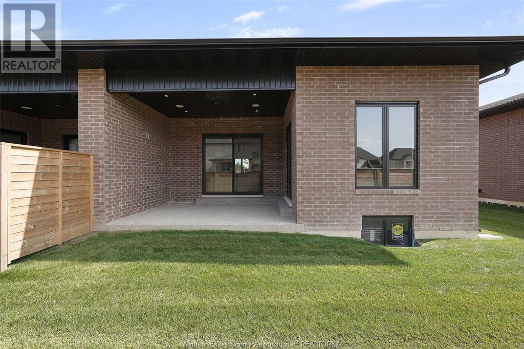 Photo 7 of 42 for 674 Lily Mac Boulevard