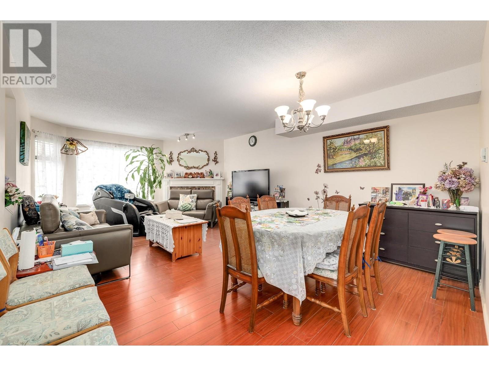 Listing Picture 7 of 16 : 5 8751 BENNETT ROAD, Richmond / 烈治文 - 魯藝地產 Yvonne Lu Group - MLS Medallion Club Member