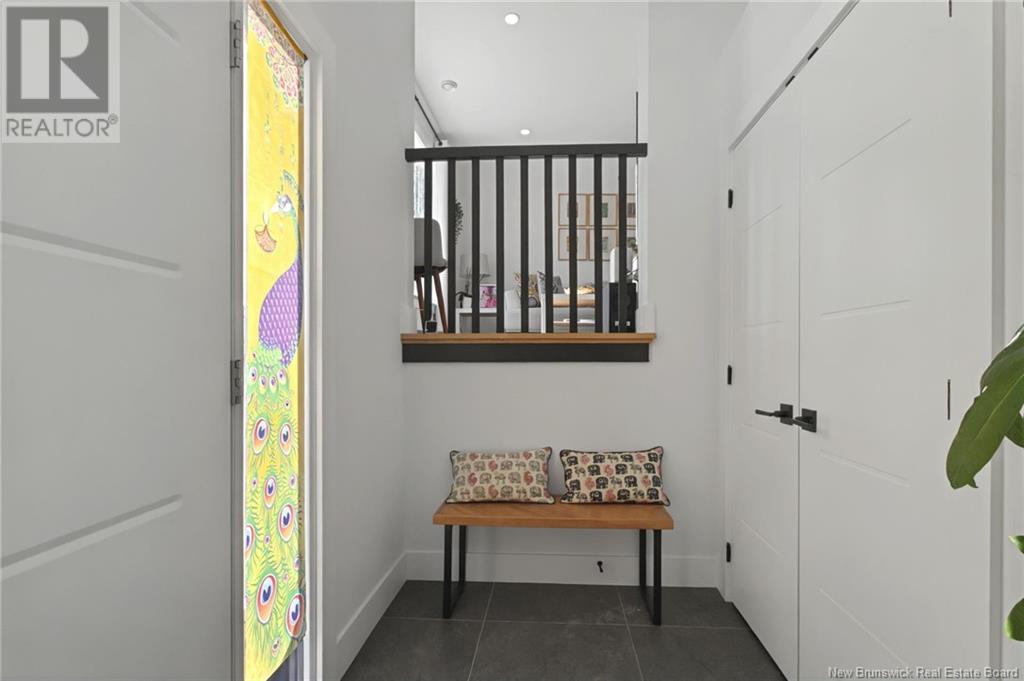 Property at 401 Maplehurst Drive image 3