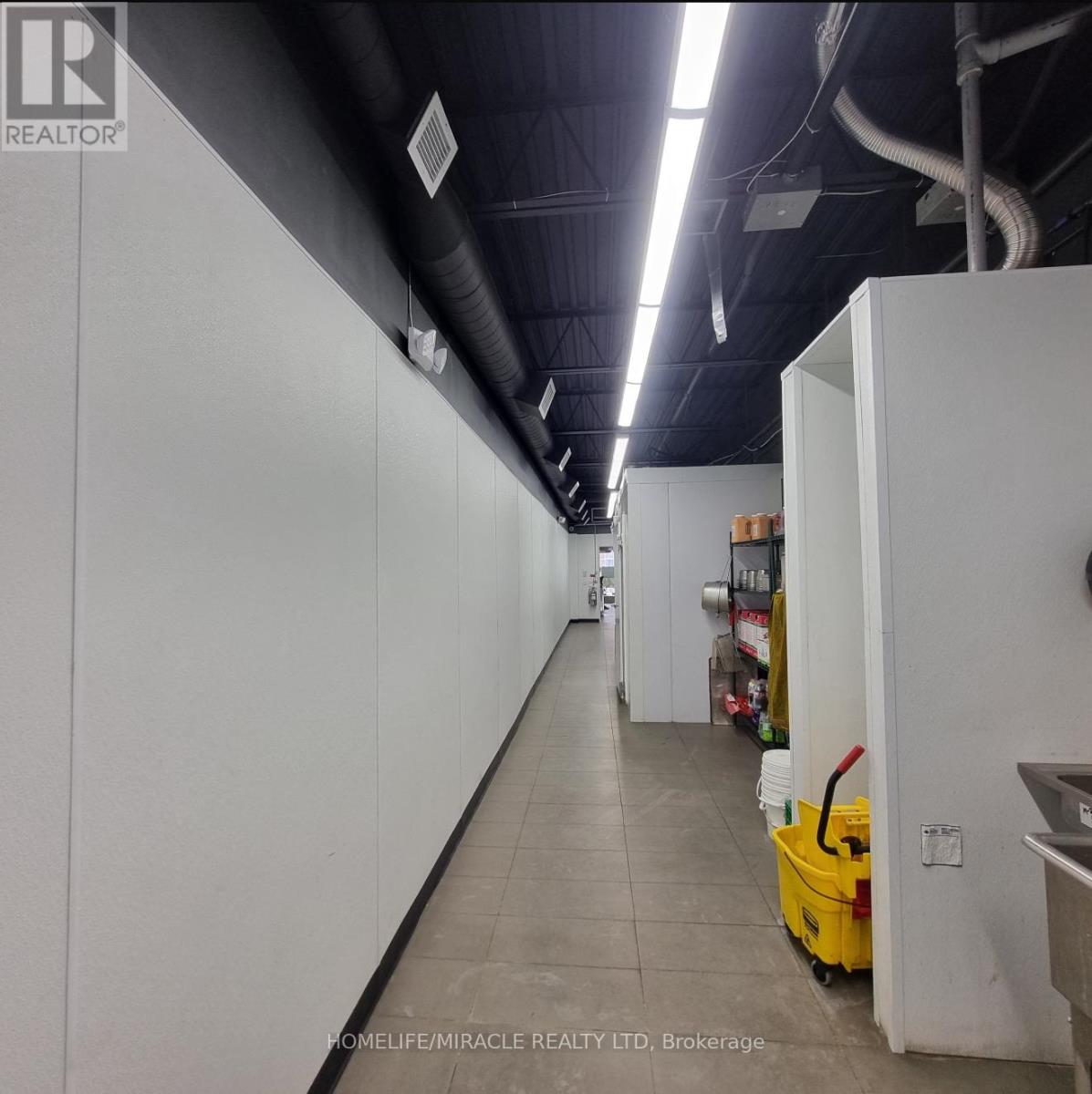 8 - 2425 Truscott Drive, Mississauga, Ontario  L5J 2B4 - Photo 11 - W11941476