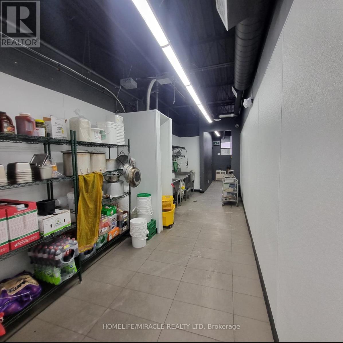 Property at 8 - 2425 TRUSCOTT DRIVE image 5