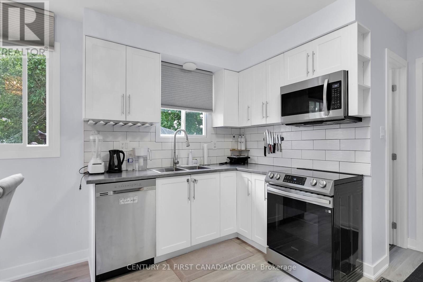 Photo 6 of 29 for 67 Roundhill Court