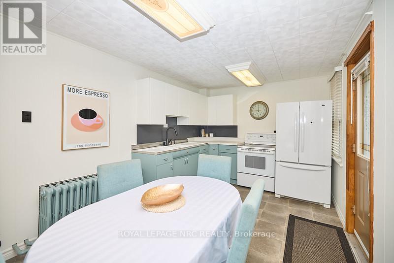 54 Henry Street, St. Catharines (451 - Downtown), Ontario  L2R 5T9 - Photo 11 - X11960110