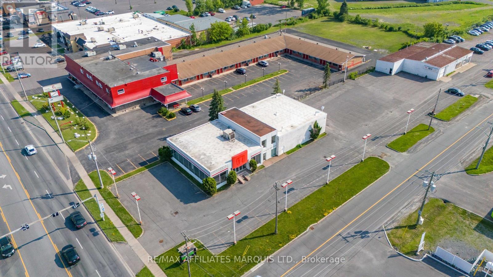 1200 Brookdale Avenue, Cornwall, Ontario  K6J 4P4 - Photo 3 - X11960201
