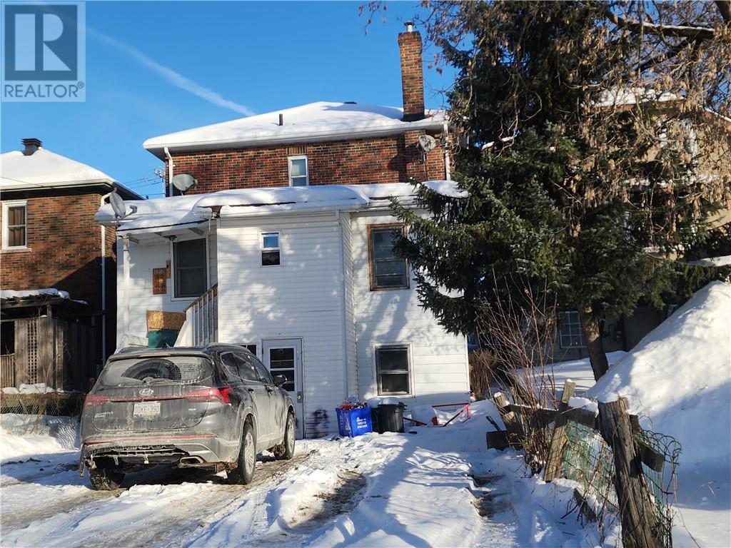 Property at 335 Frood Road image 5