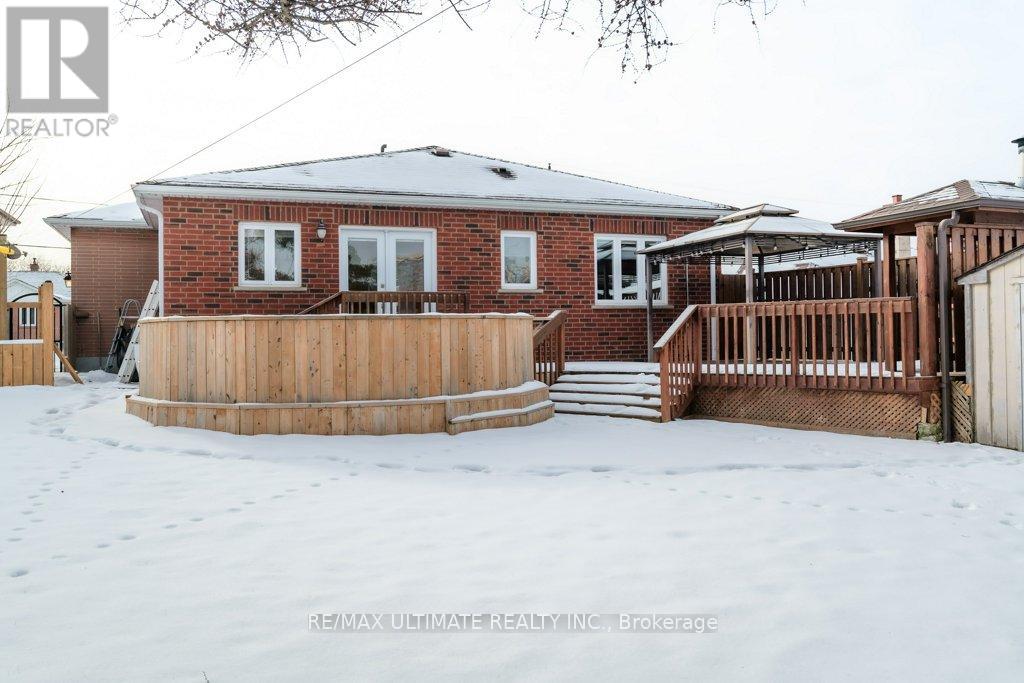 20 Grovedale Avenue, Toronto, Ontario  M6L 1Y6 - Photo 37 - W11960135