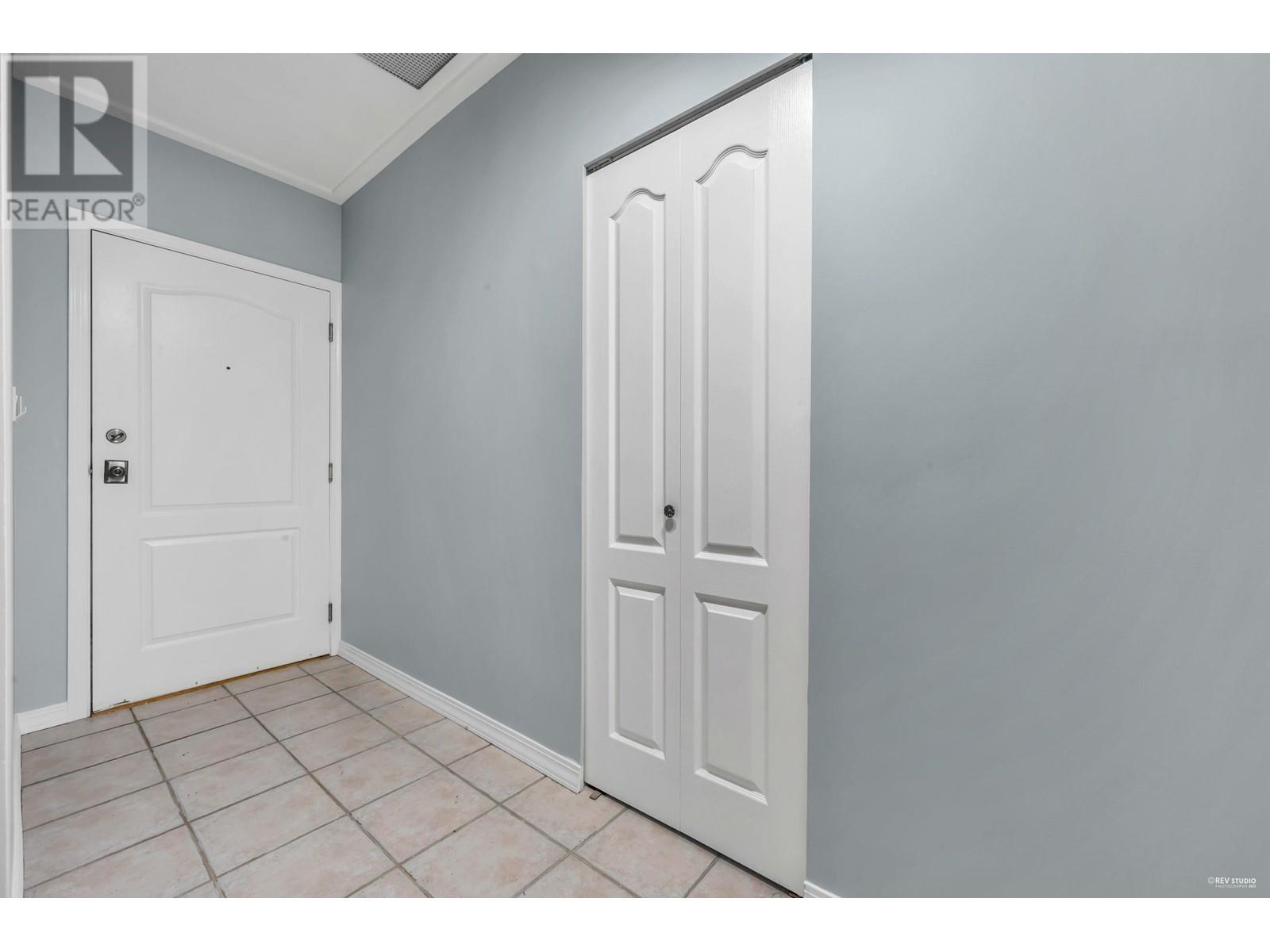 Listing Picture 26 of 30 : 405 1177 HORNBY STREET, Vancouver / 溫哥華 - 魯藝地產 Yvonne Lu Group - MLS Medallion Club Member