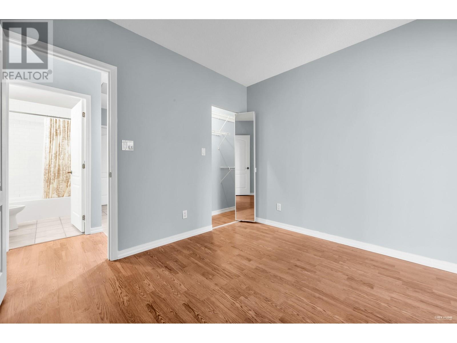 Listing Picture 18 of 30 : 405 1177 HORNBY STREET, Vancouver / 溫哥華 - 魯藝地產 Yvonne Lu Group - MLS Medallion Club Member