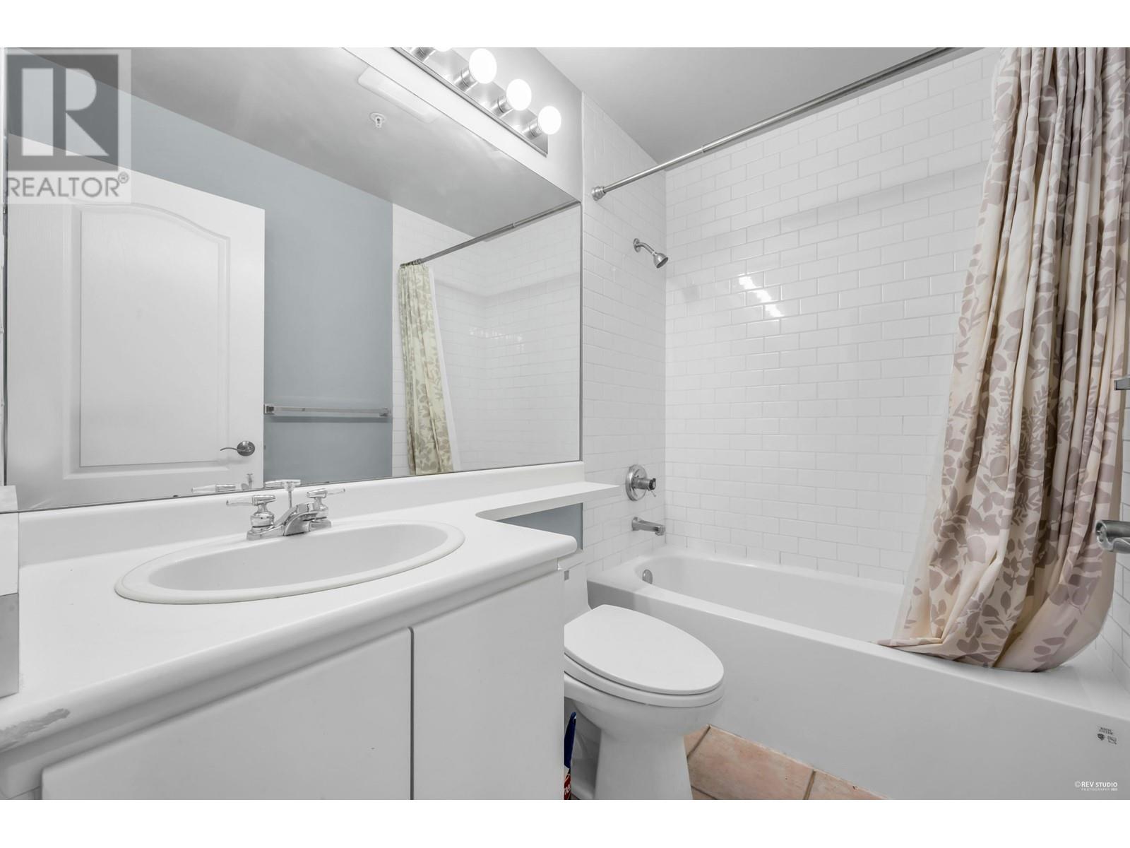 Listing Picture 8 of 30 : 405 1177 HORNBY STREET, Vancouver / 溫哥華 - 魯藝地產 Yvonne Lu Group - MLS Medallion Club Member