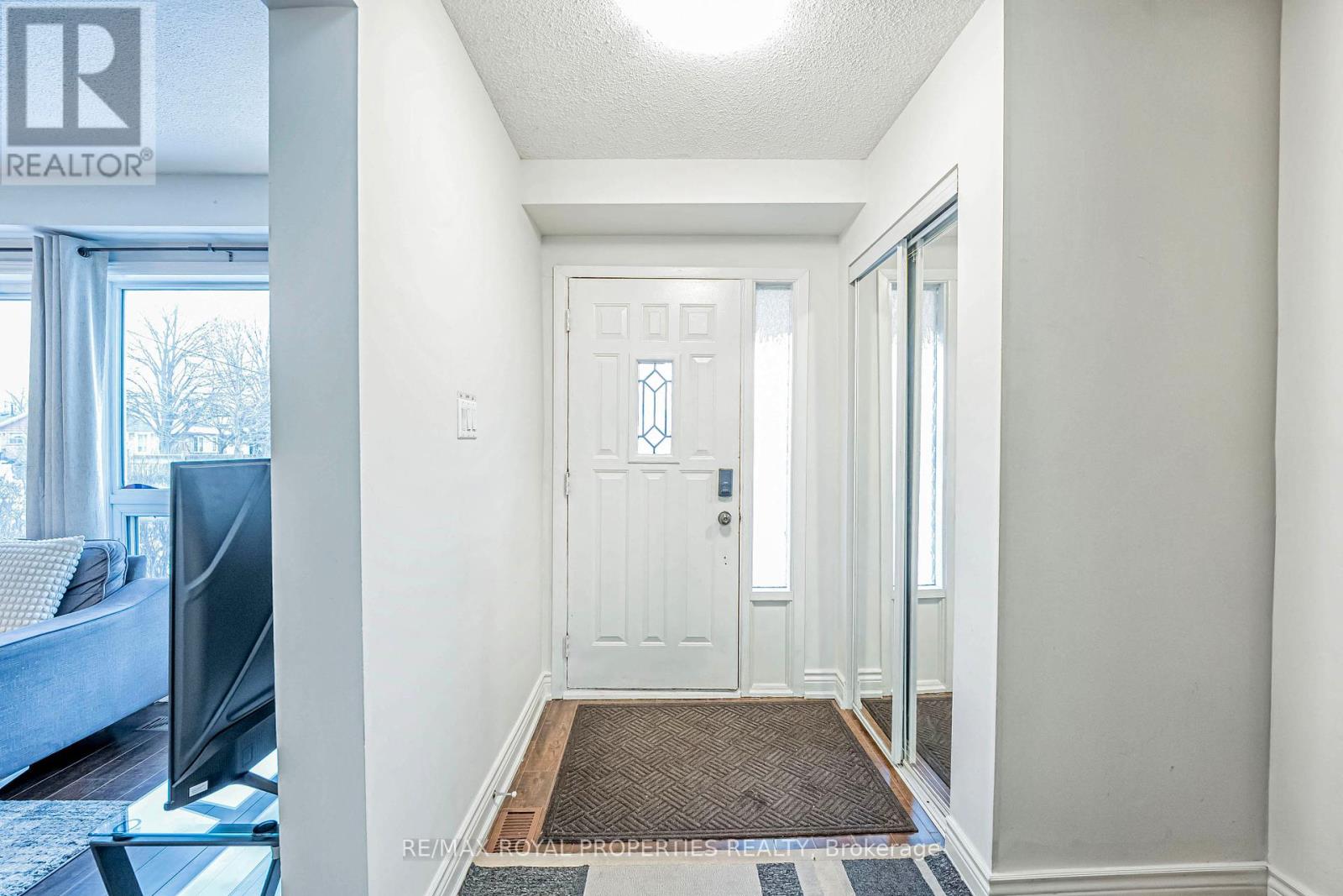 58 Crittenden Square, Toronto, Ontario  M1B 1V1 - Photo 4 - E11959612