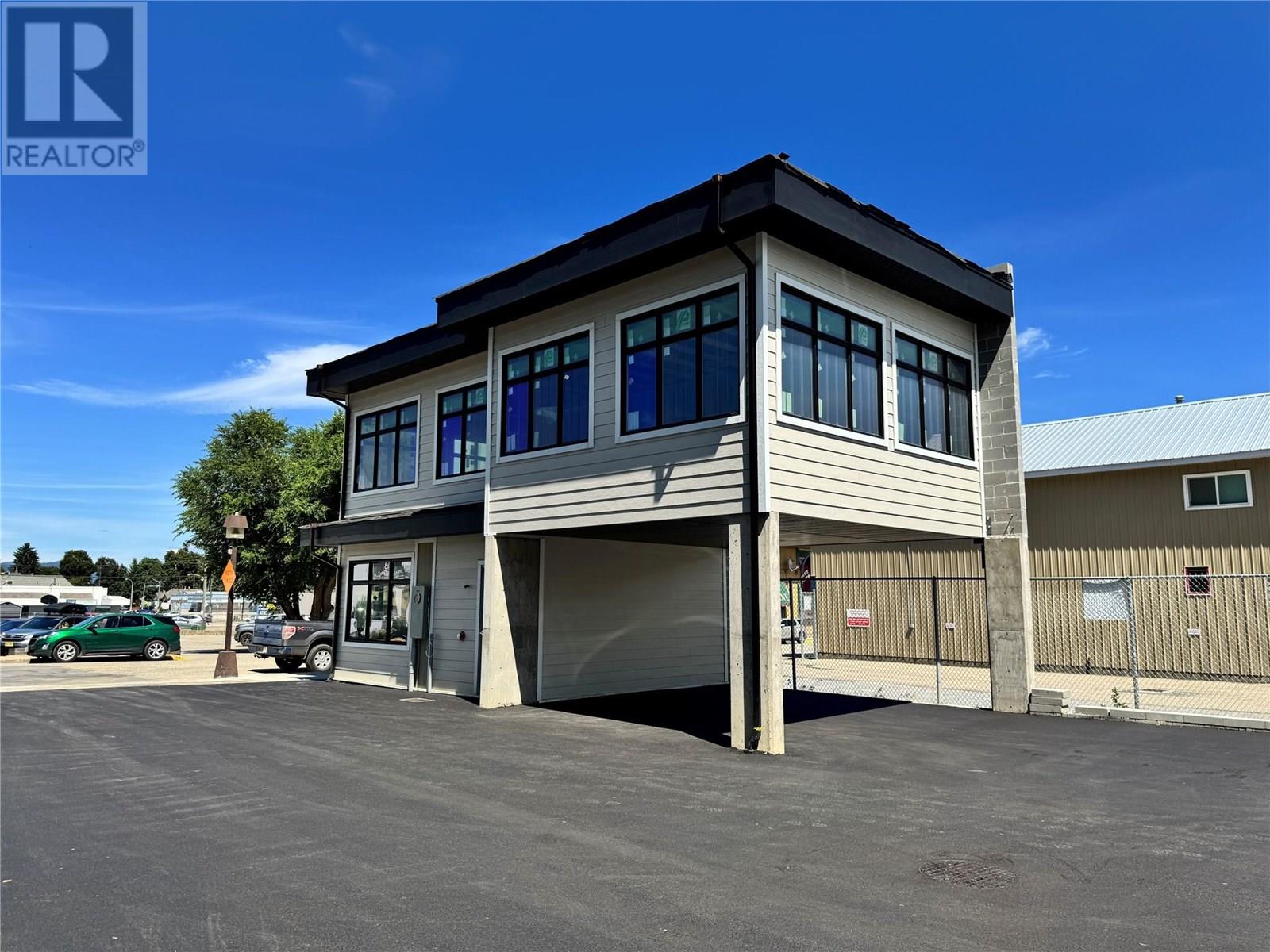 704 Cliff Avenue, Enderby, British Columbia V0V 1V4 - Photo 3 - 10332935