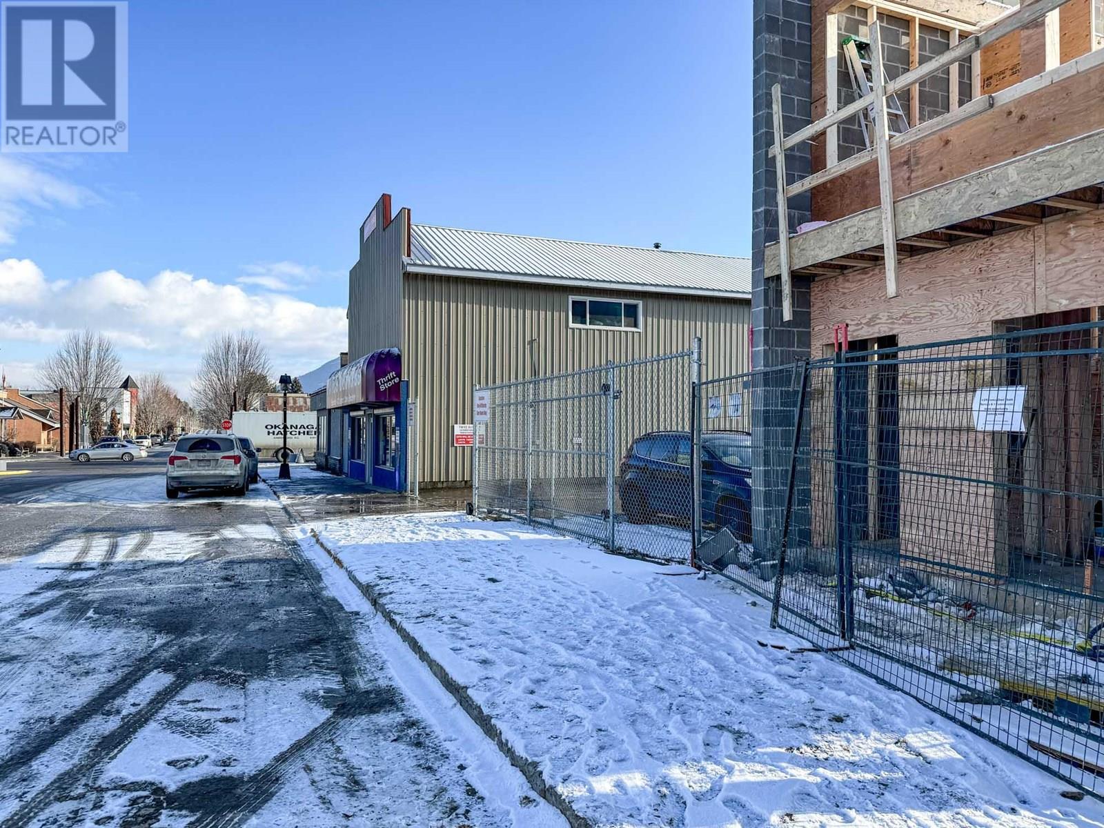 704 Cliff Avenue, Enderby, British Columbia V0V 1V4 - Photo 10 - 10332935