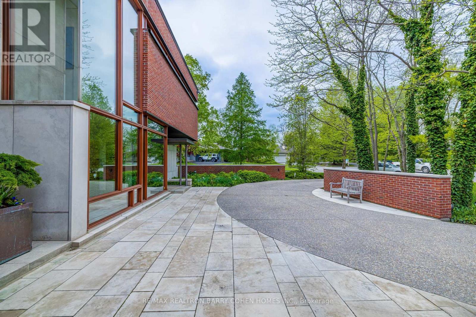 Property at 3 PURLING PLACE image 2