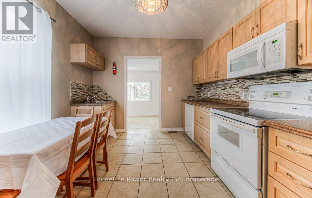 67 Wellington Street N, Kitchener, Ontario  N2H 5J5 - Photo 9 - X11960382