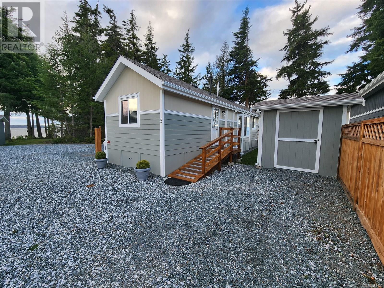 5 1 Alder Bay Rd, Port Mcneill, British Columbia  V0N 2R0 - Photo 18 - 986400