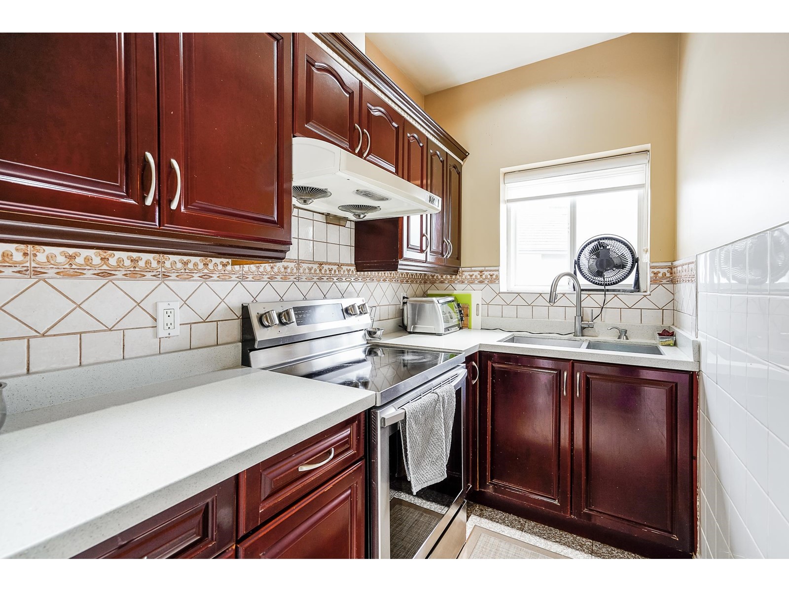 7368 149 Street, Surrey, British Columbia  V3S 0T8 - Photo 10 - R2964218