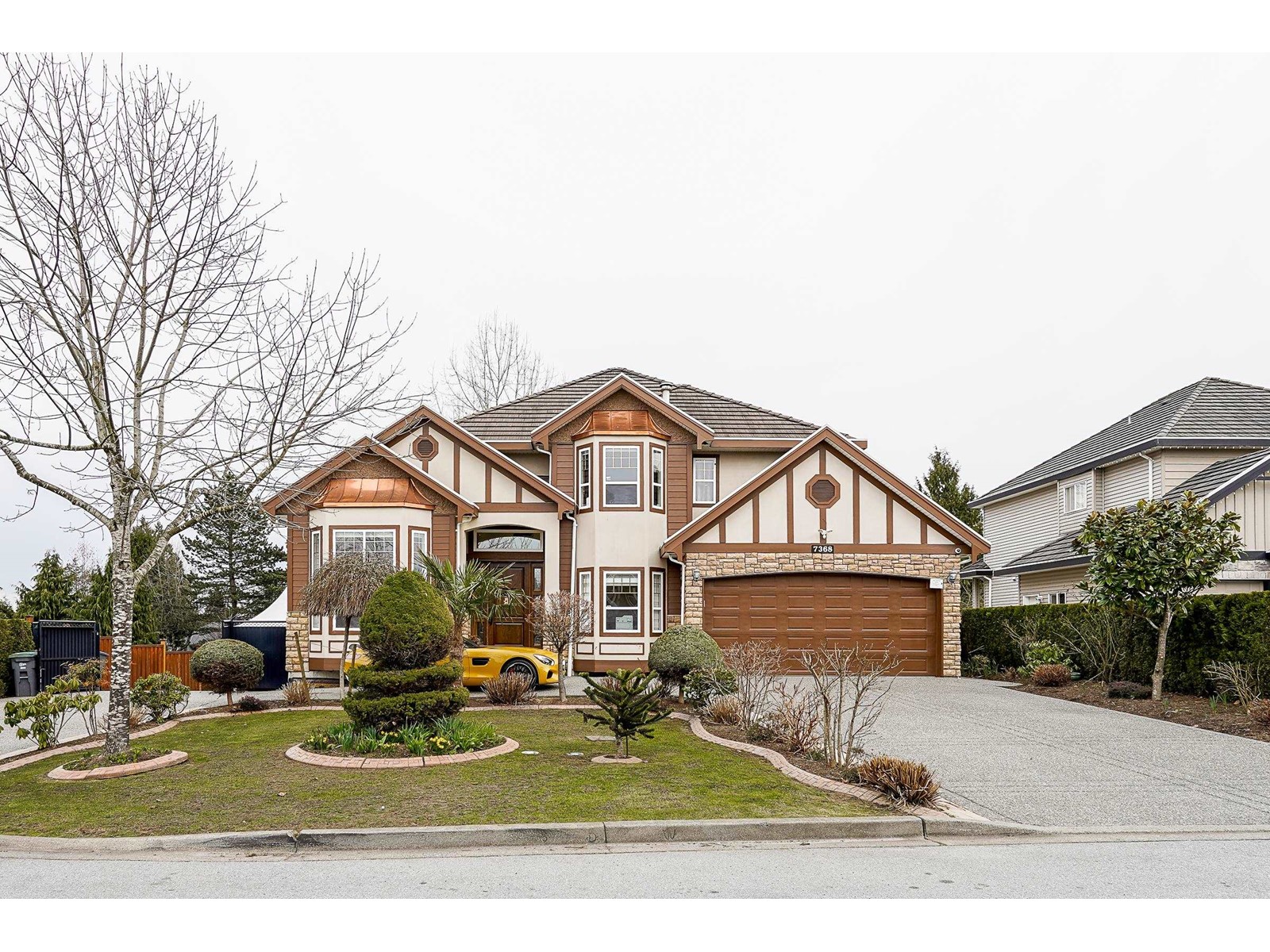Property at 7368 149 STREET image 1