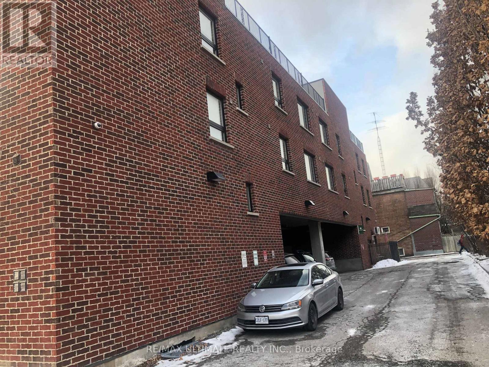 255 Christie Street, Toronto, Ontario  M6G 3B9 - Photo 2 - C11960357