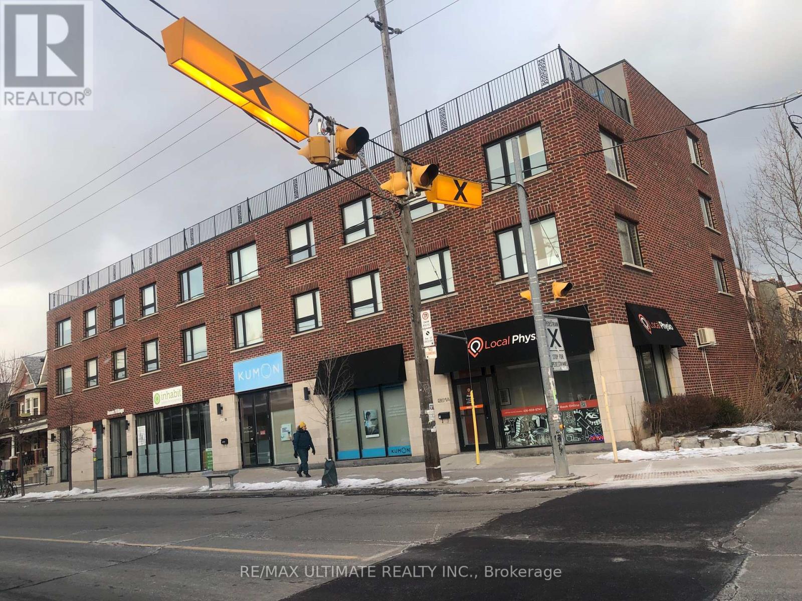255 Christie Street, Toronto, Ontario  M6G 3B9 - Photo 8 - C11960357