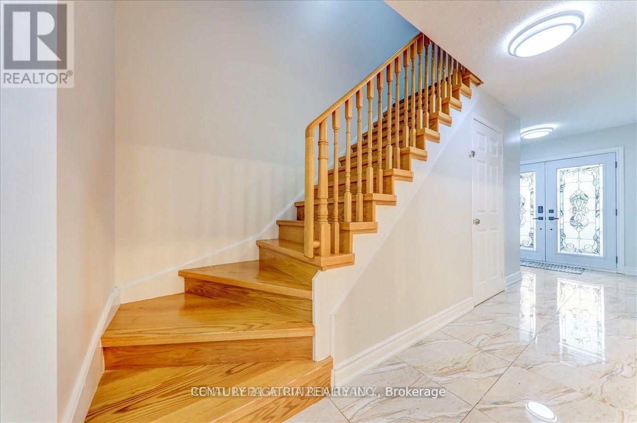 Upper - 24 Holloway Road, Markham (Cedarwood), Ontario  L3S 4P2 - Photo 13 - N11960417
