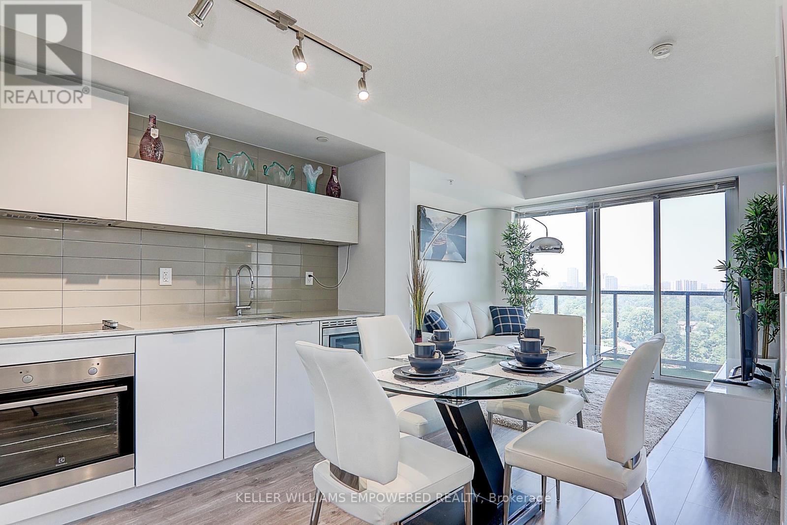 1503 - 20 Thomas Riley Road, Toronto, Ontario  M9B 1B3 - Photo 20 - W11960390