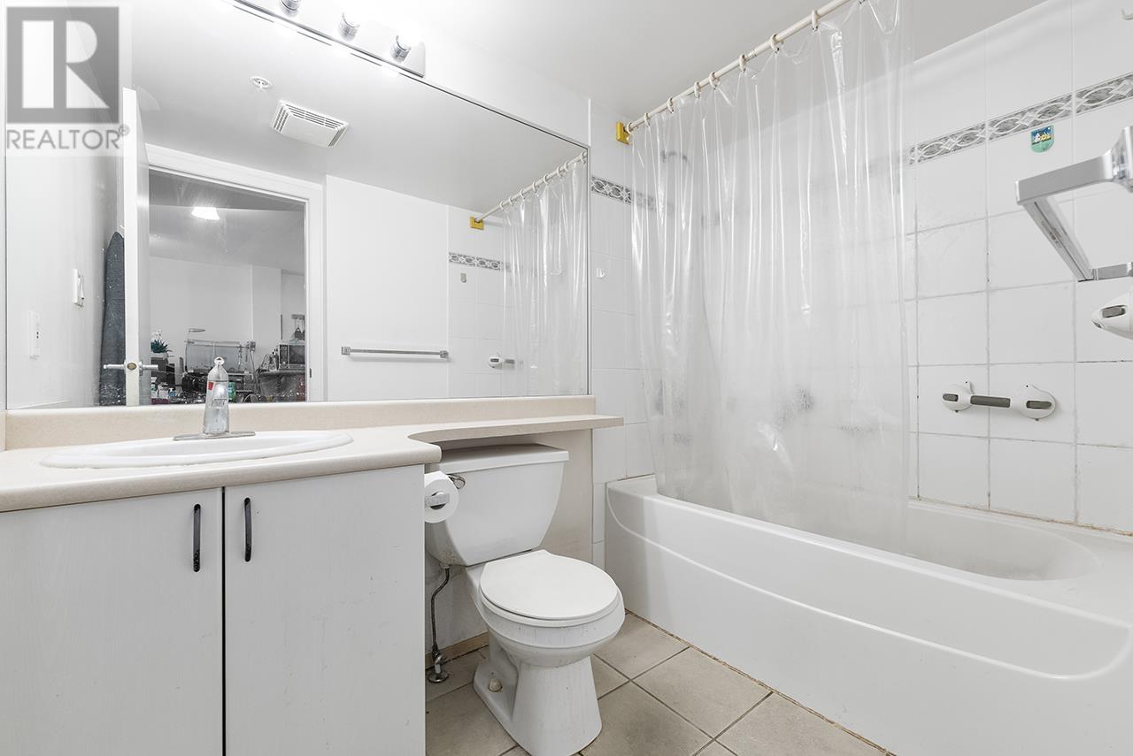 Listing Picture 11 of 21 : 305 2733 CHANDLERY PLACE, Vancouver / 溫哥華 - 魯藝地產 Yvonne Lu Group - MLS Medallion Club Member