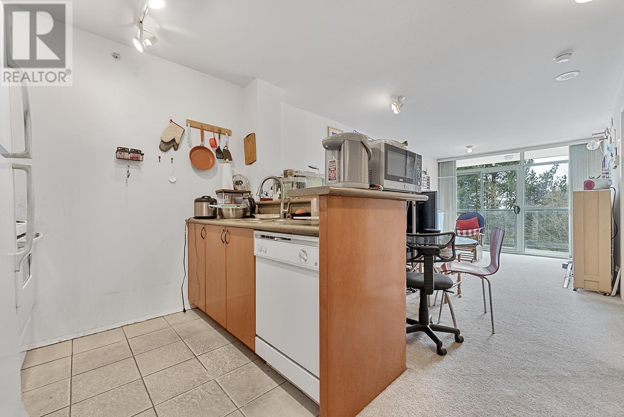 Listing Picture 3 of 21 : 305 2733 CHANDLERY PLACE, Vancouver / 溫哥華 - 魯藝地產 Yvonne Lu Group - MLS Medallion Club Member