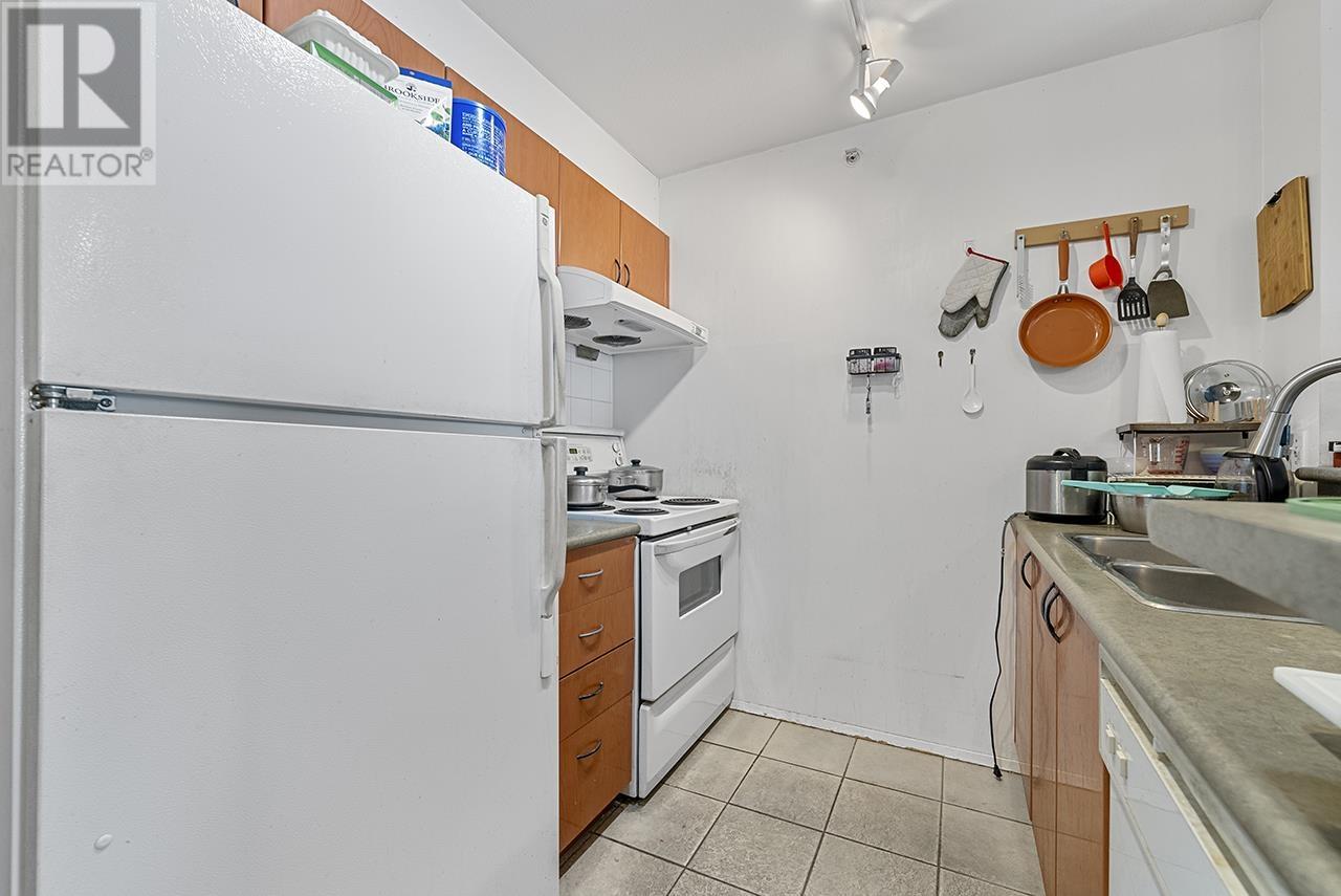 Listing Picture 5 of 21 : 305 2733 CHANDLERY PLACE, Vancouver / 溫哥華 - 魯藝地產 Yvonne Lu Group - MLS Medallion Club Member