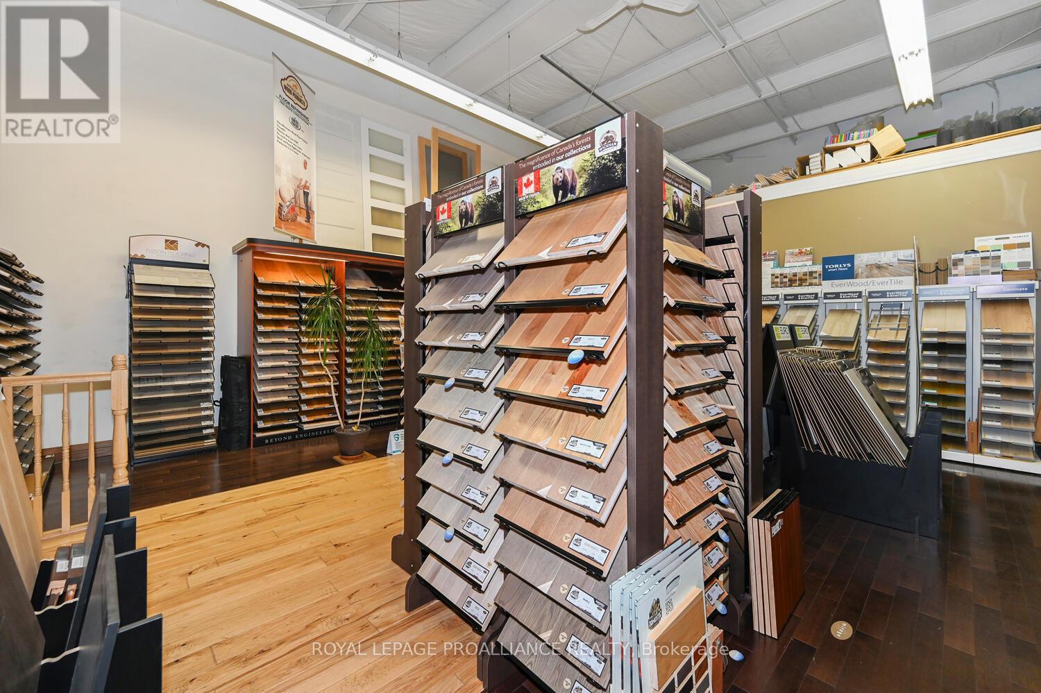 1185 California Avenue, Brockville, Ontario  K6V 7N5 - Photo 10 - X11960476