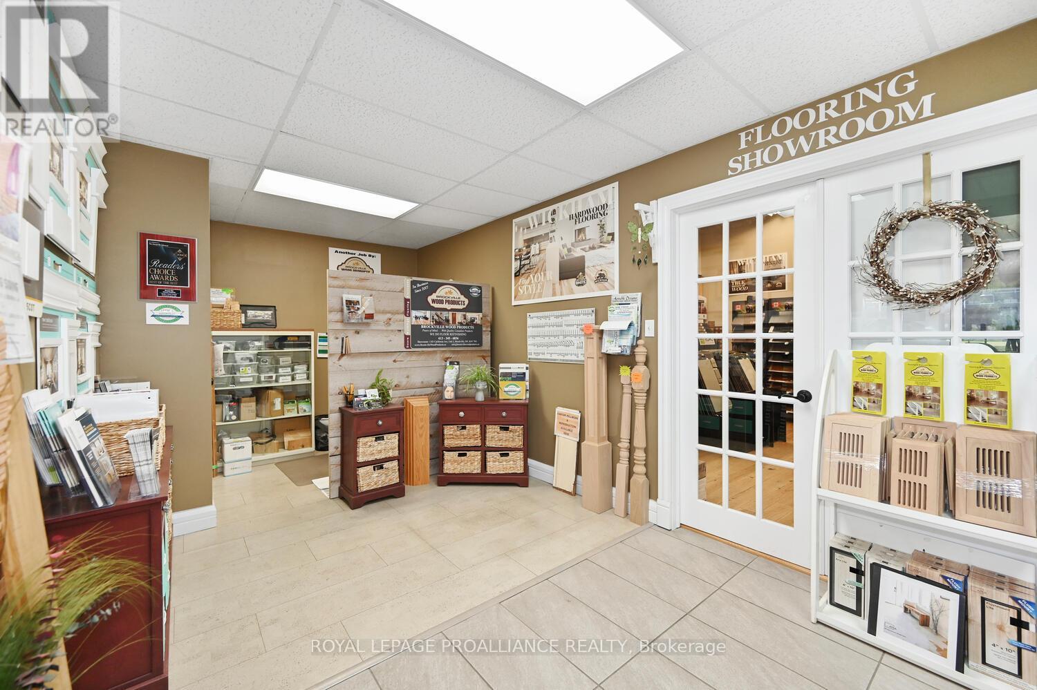 1185 California Avenue, Brockville, Ontario  K6V 7N5 - Photo 6 - X11960476