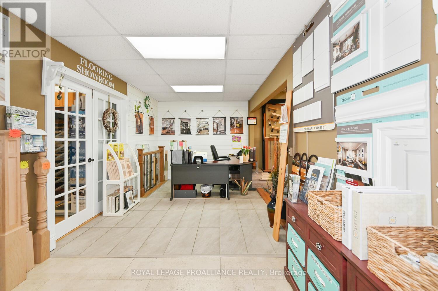 1185 California Avenue, Brockville, Ontario  K6V 7N5 - Photo 7 - X11960476