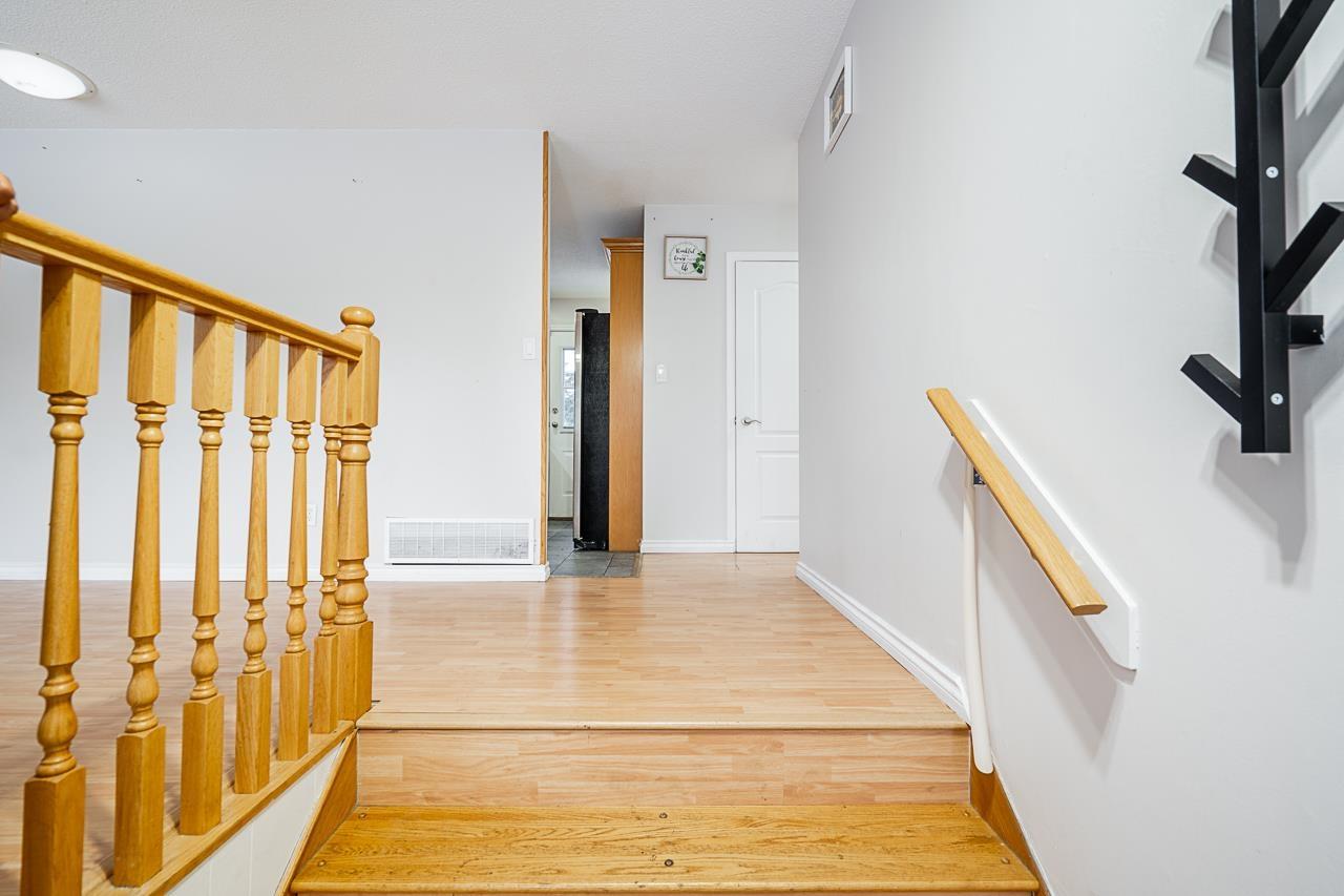 Property at 11362 89 AVENUE image 4