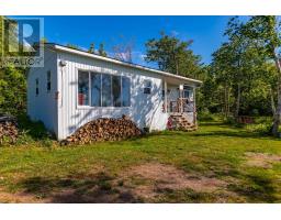 7 Sunset Avenue
